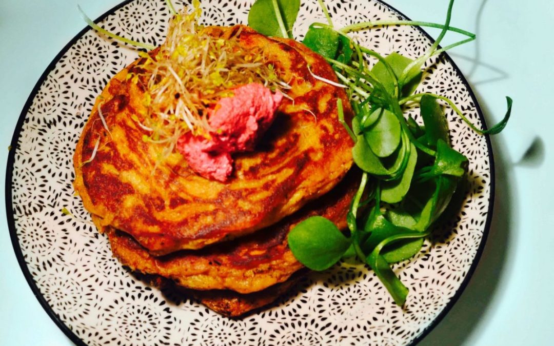 Süßkartoffelpuffer mit Rote Bete Creme